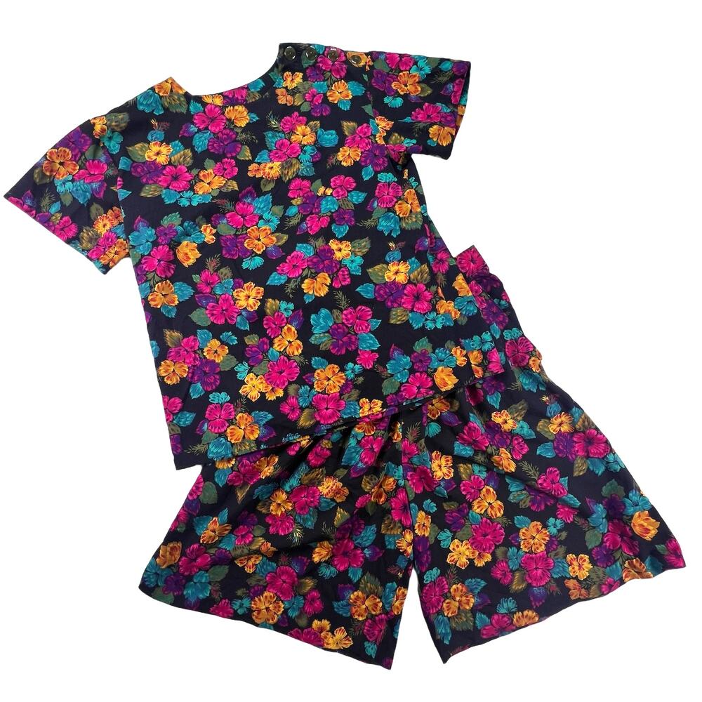 Vintage 90s Floral Shorts Set Womens M Black Multicolor Rayon USA Resort Culotte